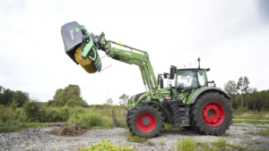 SAMI kopphari K-2500 pöördseadmega Fendt traktoril