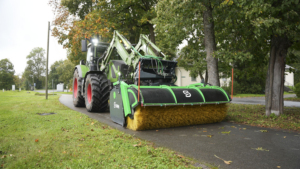SAMI kopphari K-2500 pöördseadmega Fendt traktoril